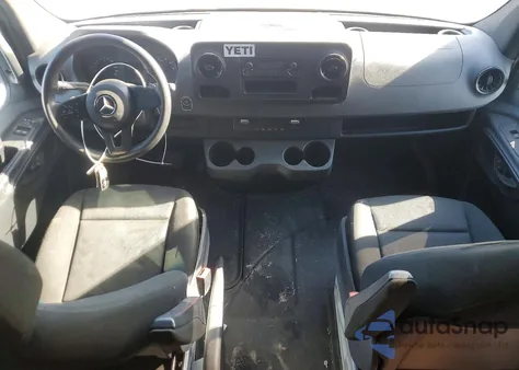 2021 Mercedes-Benz Sprinter 2500 z USA, uszkodzony, nr VIN W1W40CHY0MT052590